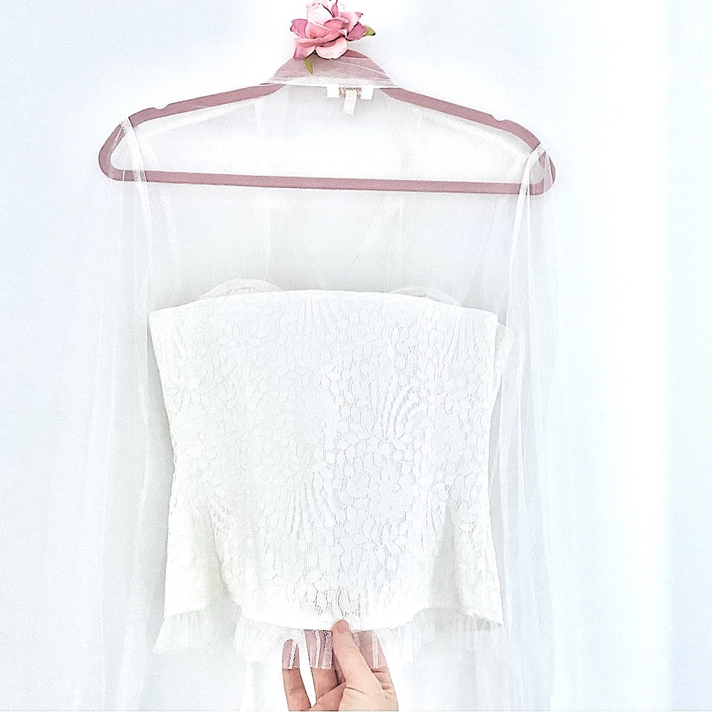 💕Beautiful White Lace Sheer Long Sleeve Top SZ S - Picture 3 of 14